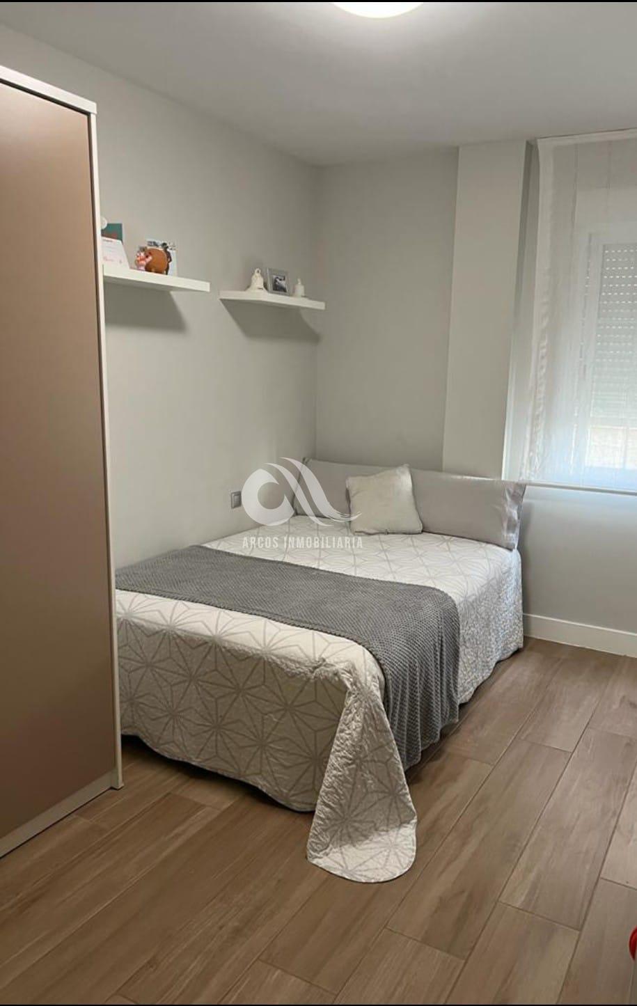 For sale of flat in Córdoba