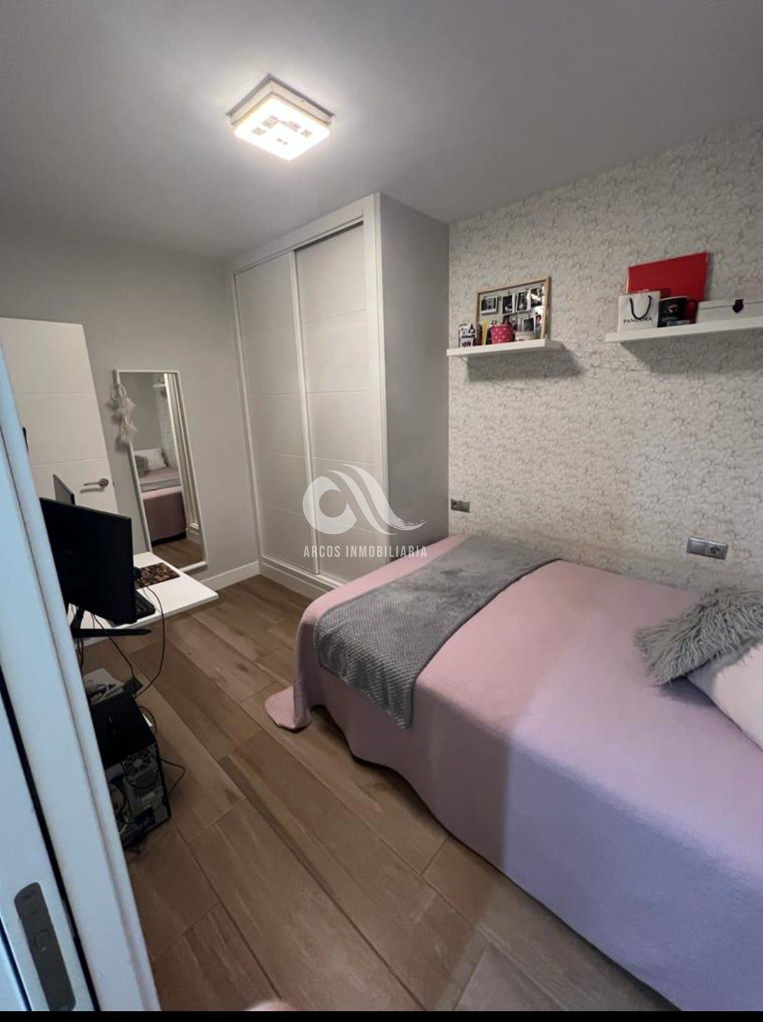 For sale of flat in Córdoba