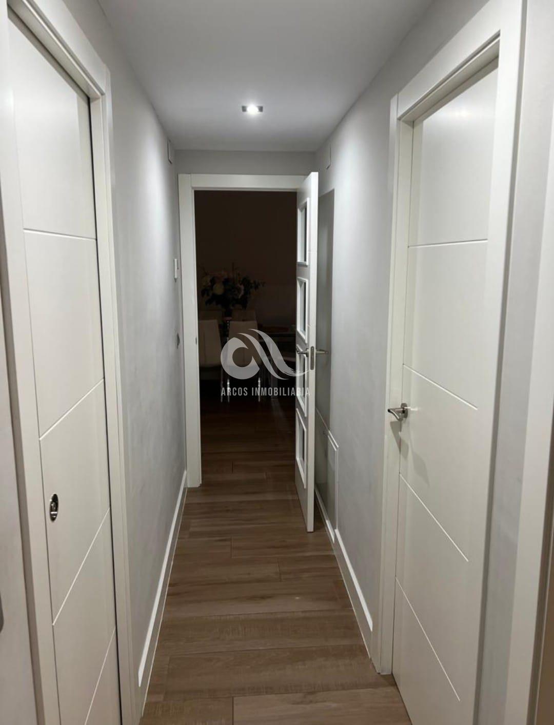 For sale of flat in Córdoba