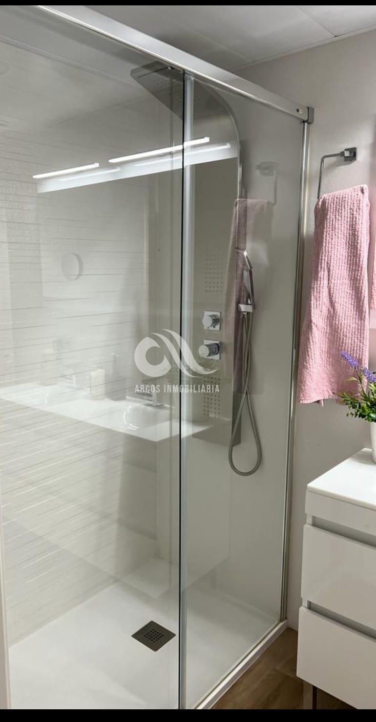 For sale of flat in Córdoba