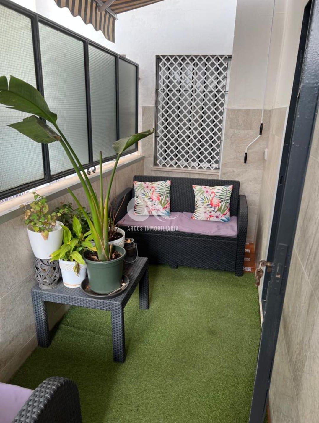 For sale of flat in Córdoba