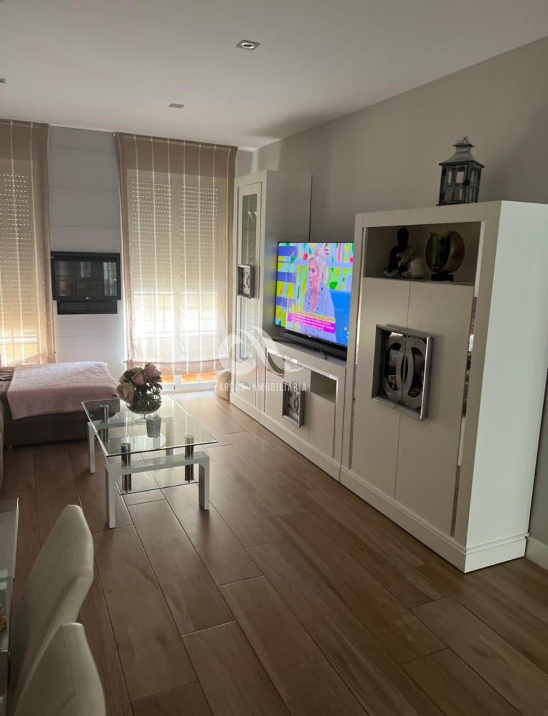 For sale of flat in Córdoba