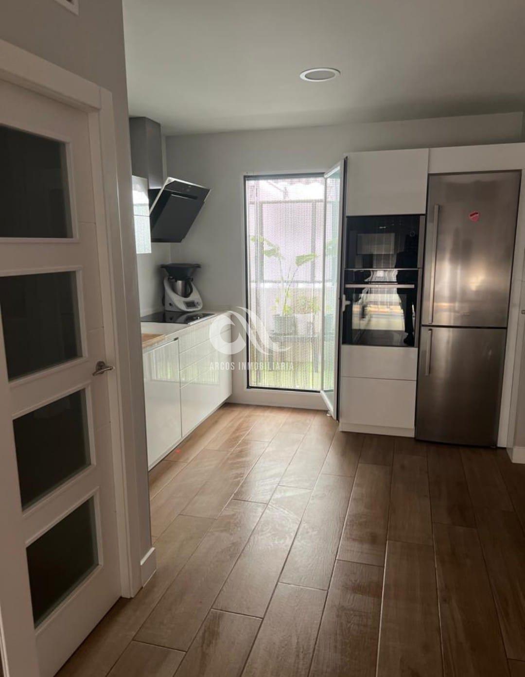 For sale of flat in Córdoba