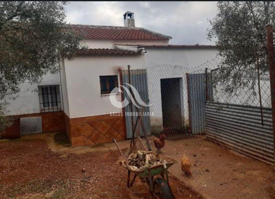 For sale of rural property in Villaviciosa de Córdoba
