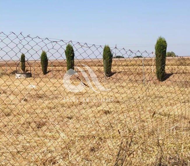 For sale of land in Córdoba