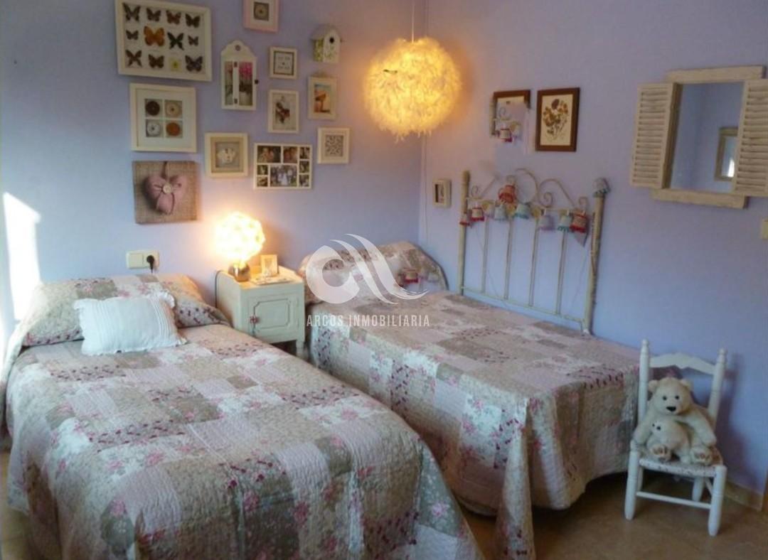 For sale of chalet in Córdoba