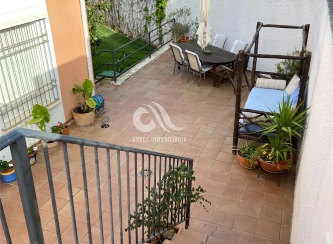 For sale of chalet in Córdoba