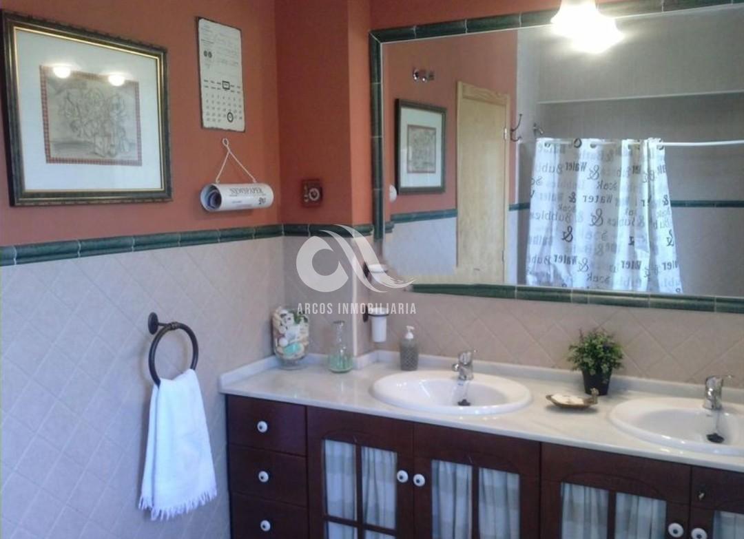 For sale of chalet in Córdoba