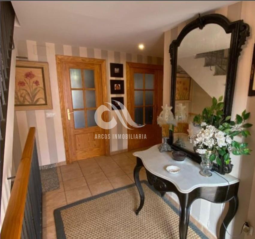 For sale of chalet in Córdoba