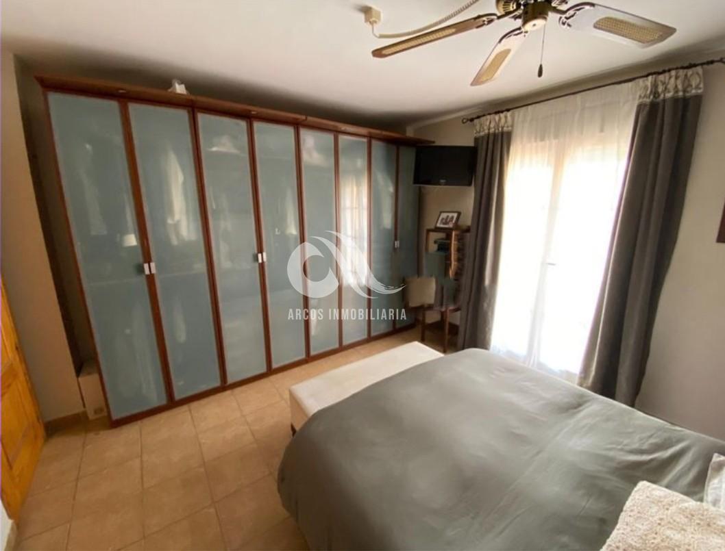 For sale of chalet in Córdoba