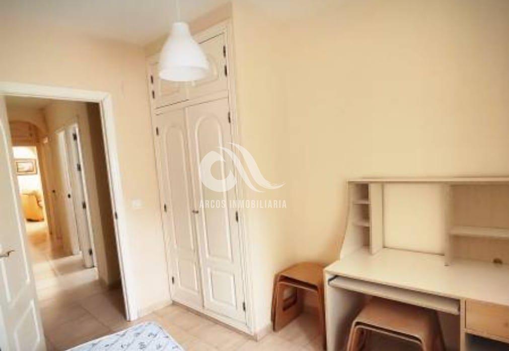For sale of flat in Córdoba