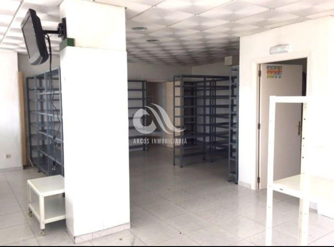 For sale of commercial in Córdoba