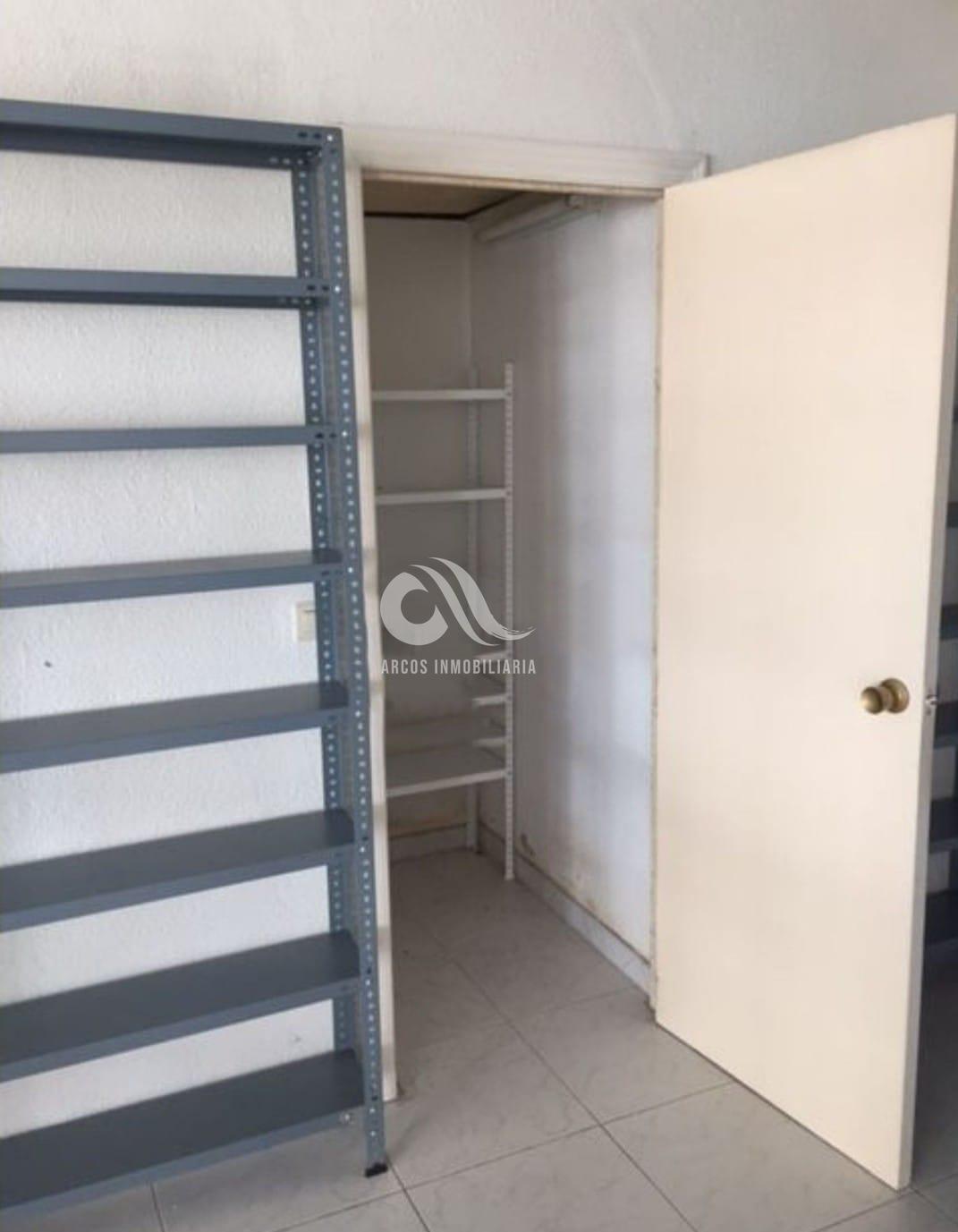 For sale of commercial in Córdoba