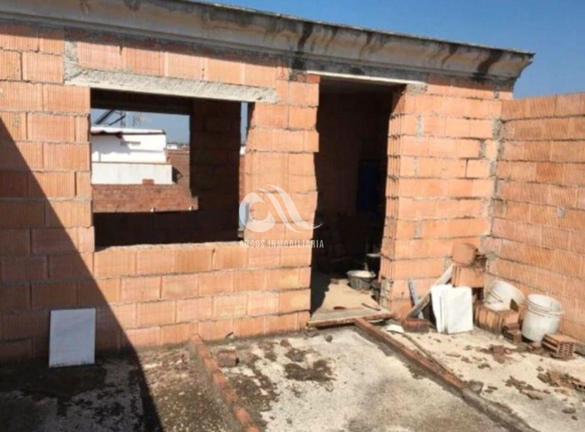 For sale of house in Córdoba