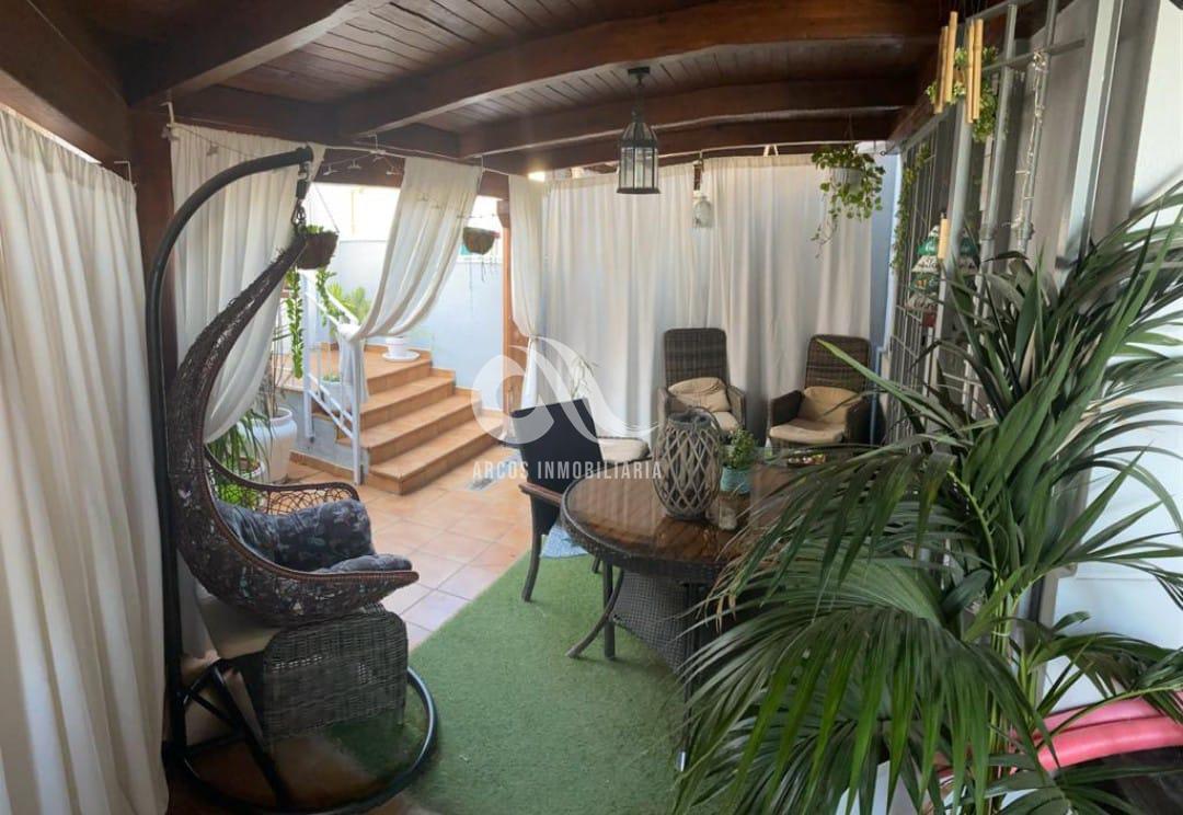 For sale of house in Córdoba