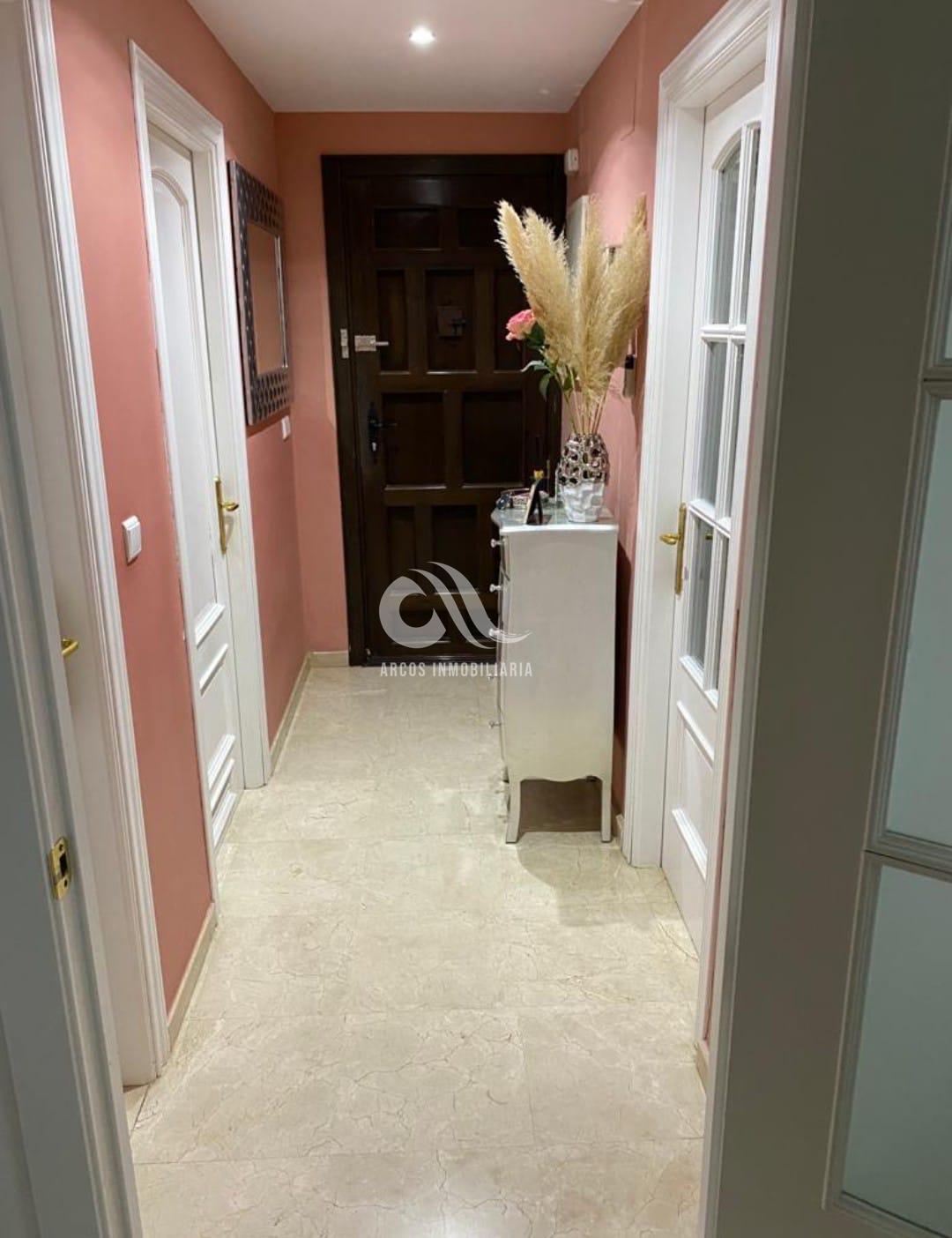 For sale of house in Córdoba