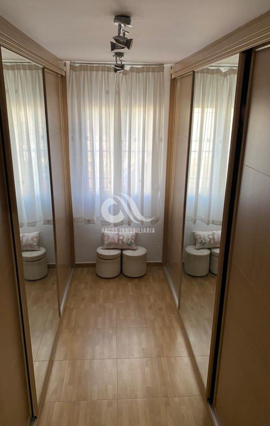 For sale of house in Córdoba