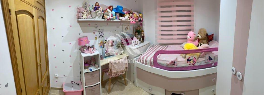 For sale of house in Córdoba