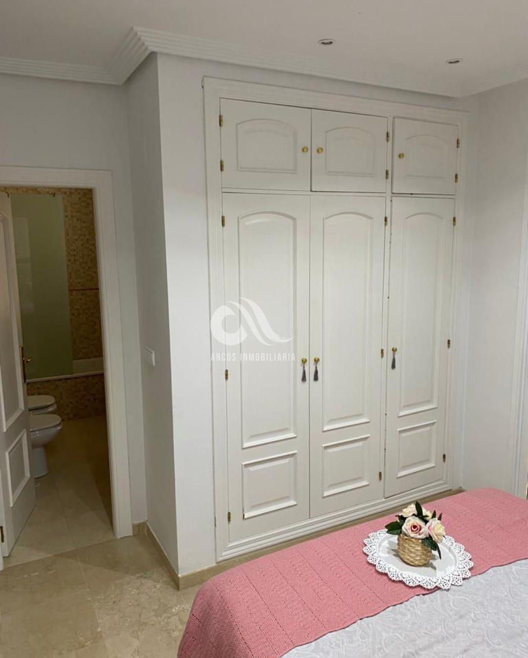 For sale of house in Córdoba