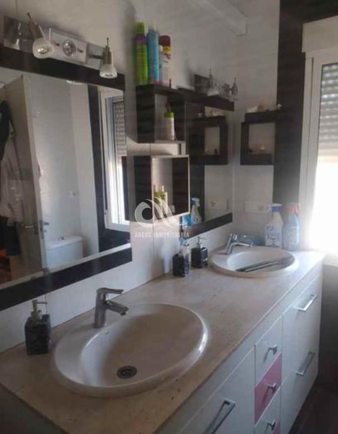 For sale of chalet in Córdoba