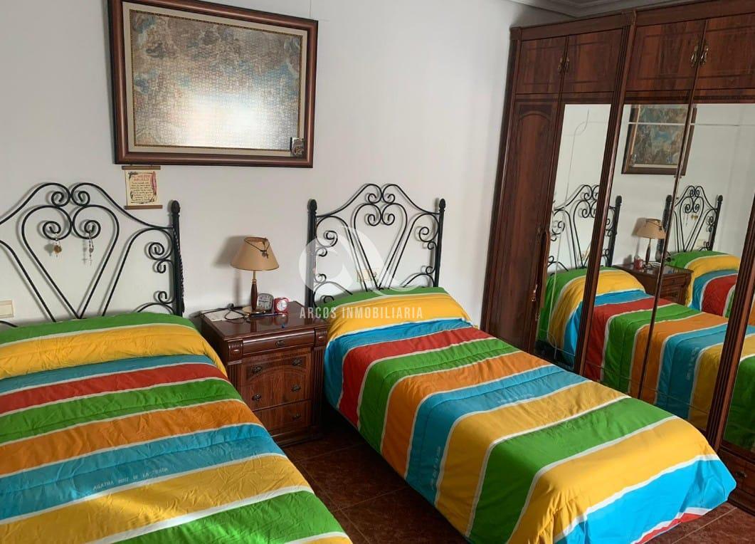 For sale of chalet in Córdoba
