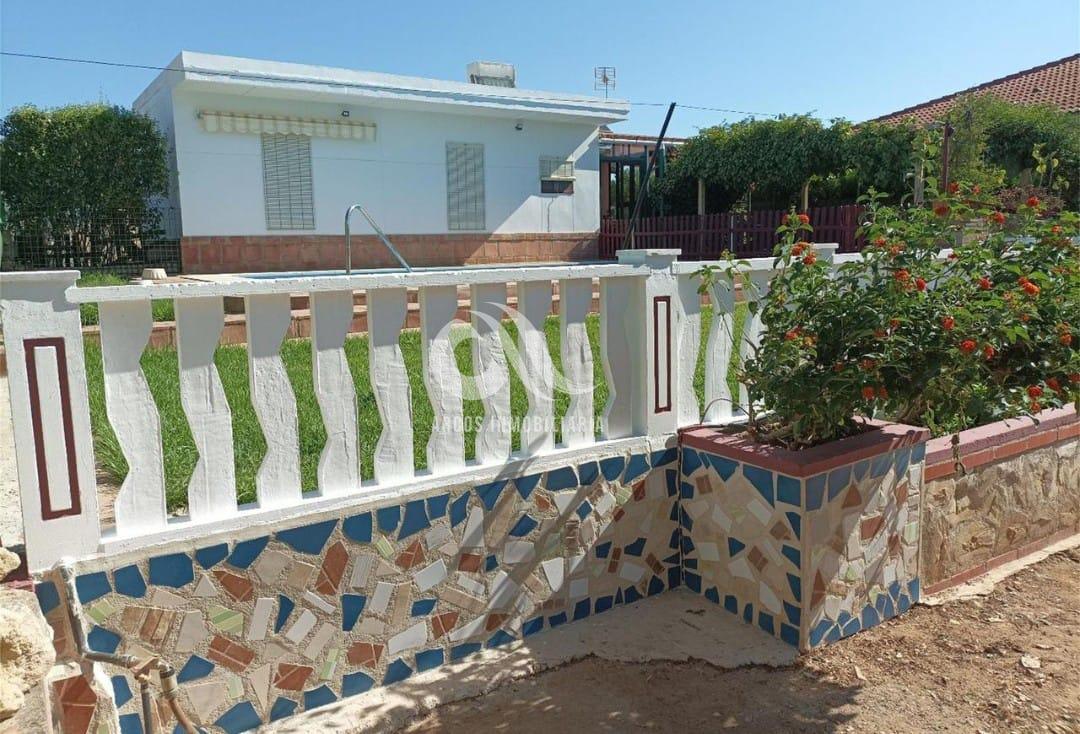 For sale of chalet in Córdoba