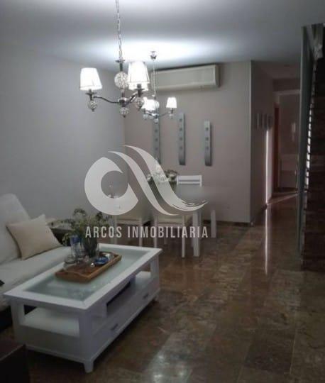 For sale of duplex in Córdoba