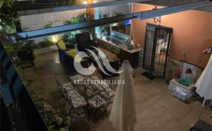 For sale of house in Córdoba