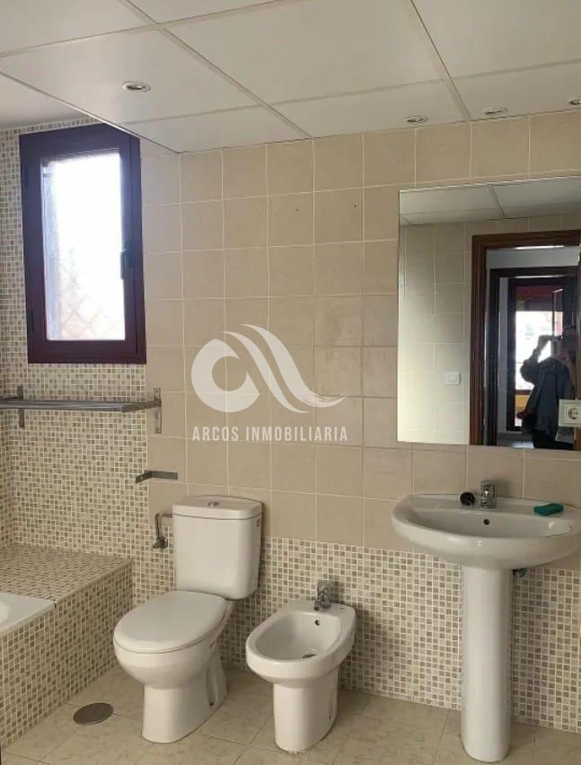 For sale of house in Córdoba