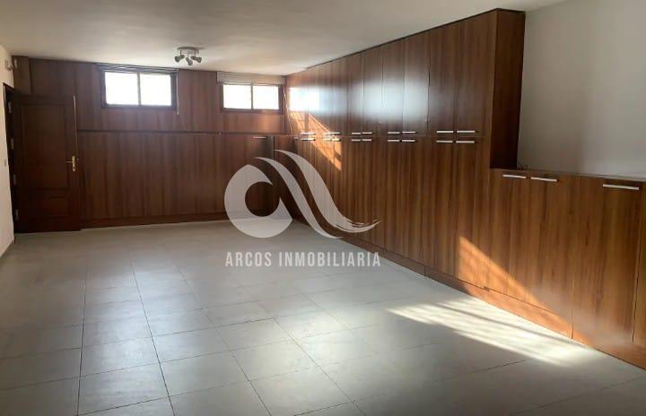 For sale of house in Córdoba
