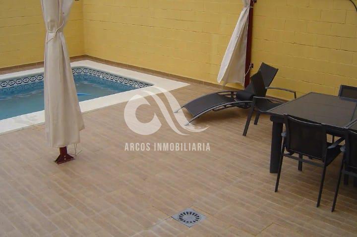 For sale of house in Córdoba