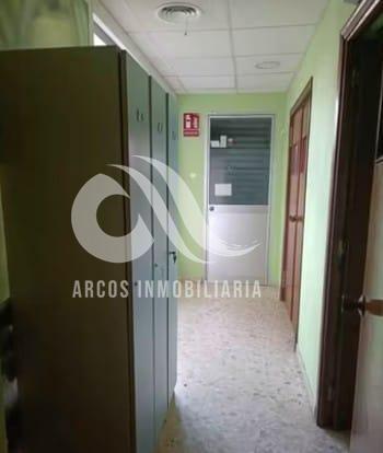For rent of commercial in Córdoba