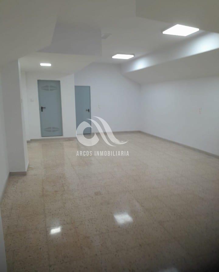 For sale of commercial in Córdoba