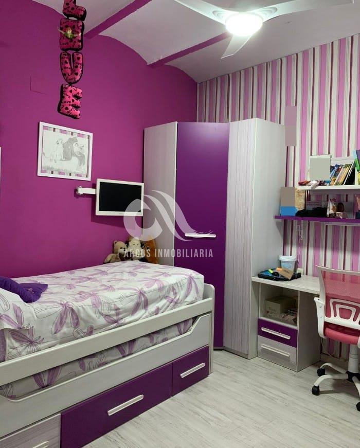 For sale of house in Córdoba