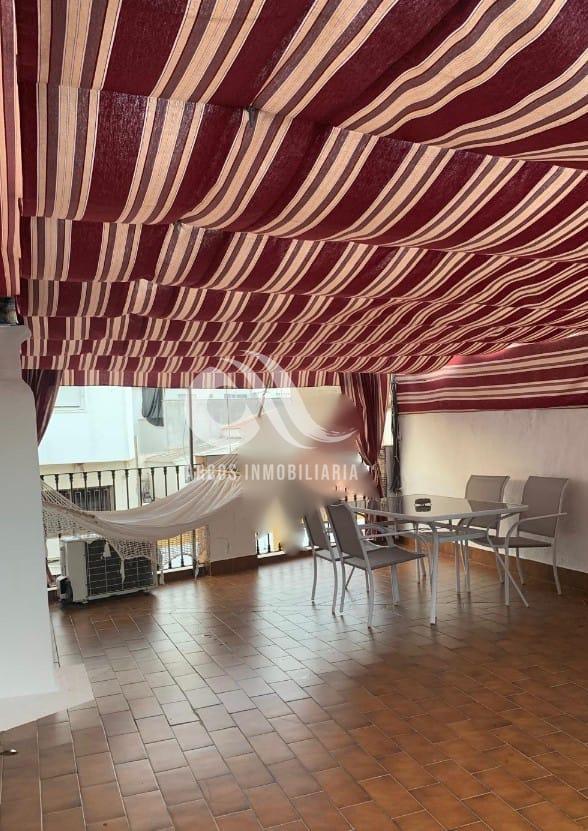 For sale of house in Córdoba