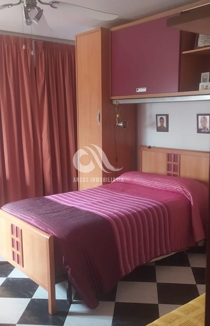 For sale of house in Córdoba