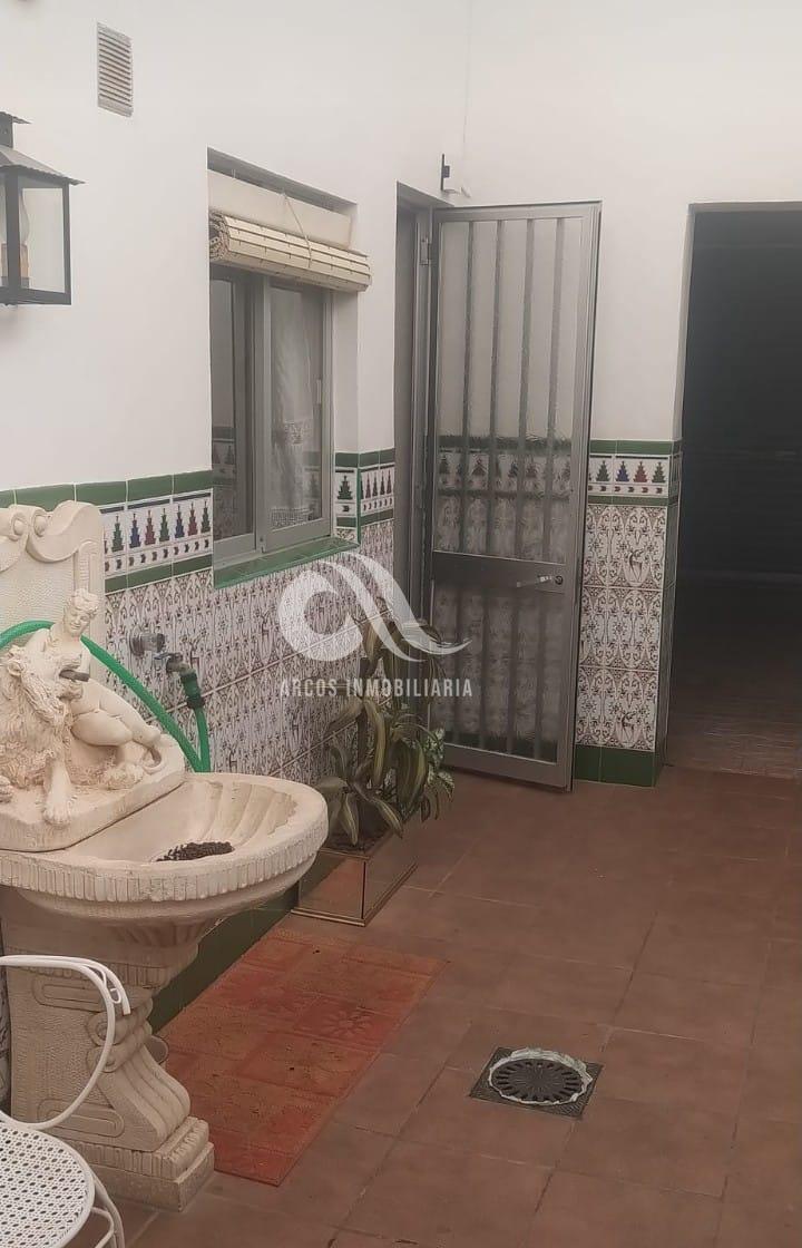 For sale of house in Córdoba