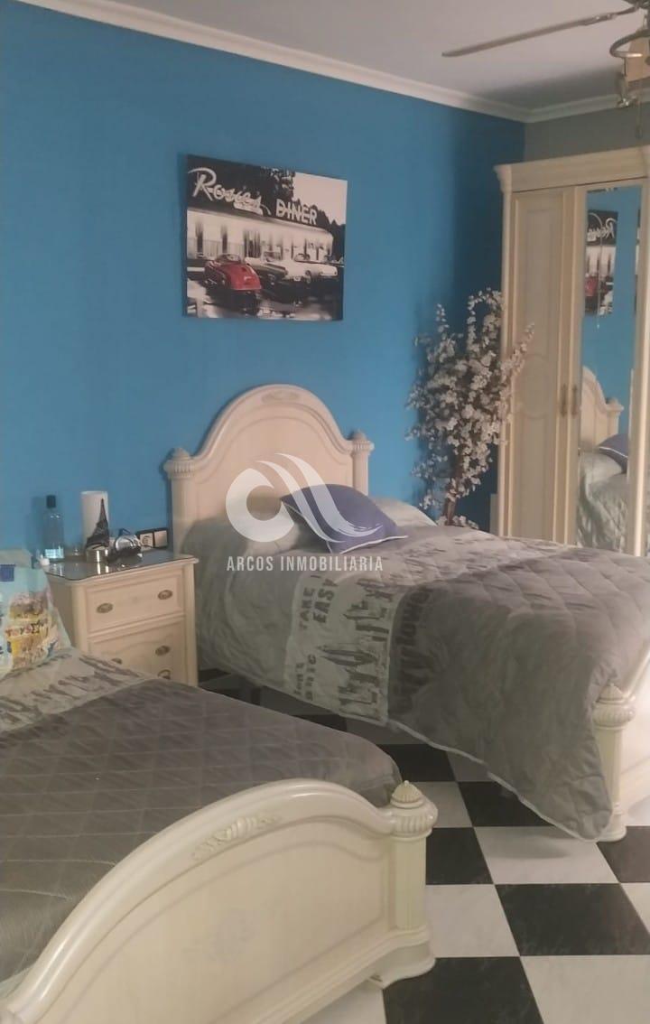 For sale of house in Córdoba
