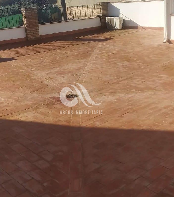 For sale of house in Córdoba