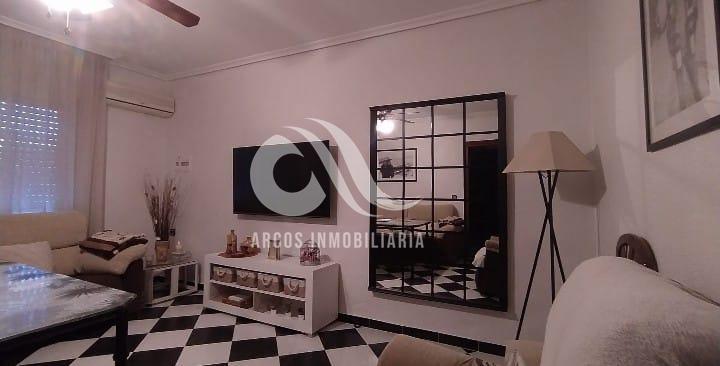 For sale of house in Córdoba