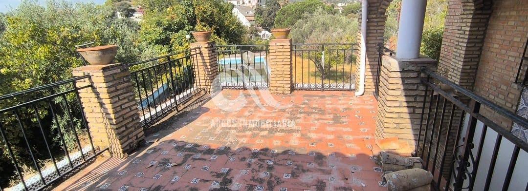 For sale of chalet in Córdoba