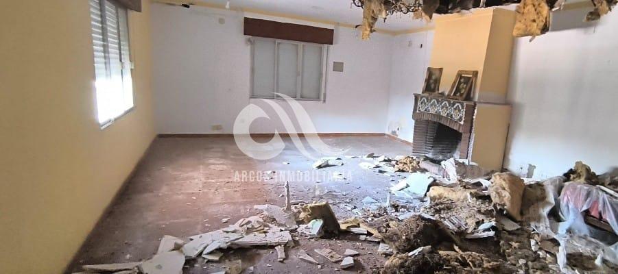 For sale of chalet in Córdoba