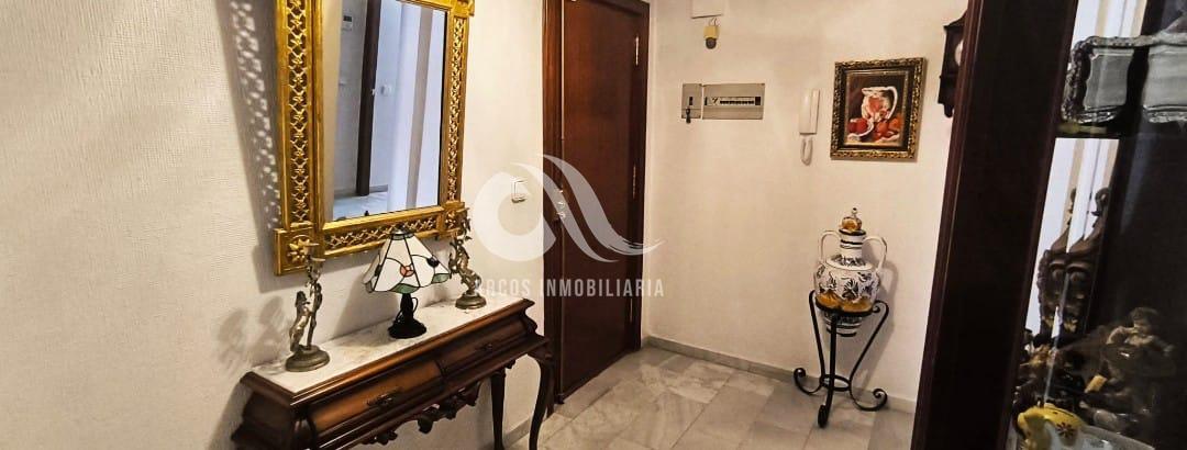 For sale of flat in Córdoba