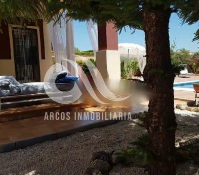 For sale of chalet in Córdoba