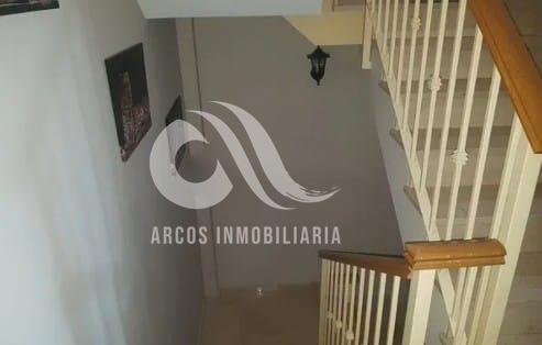 For sale of chalet in Córdoba