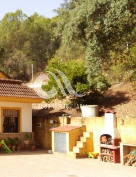 For sale of chalet in Córdoba