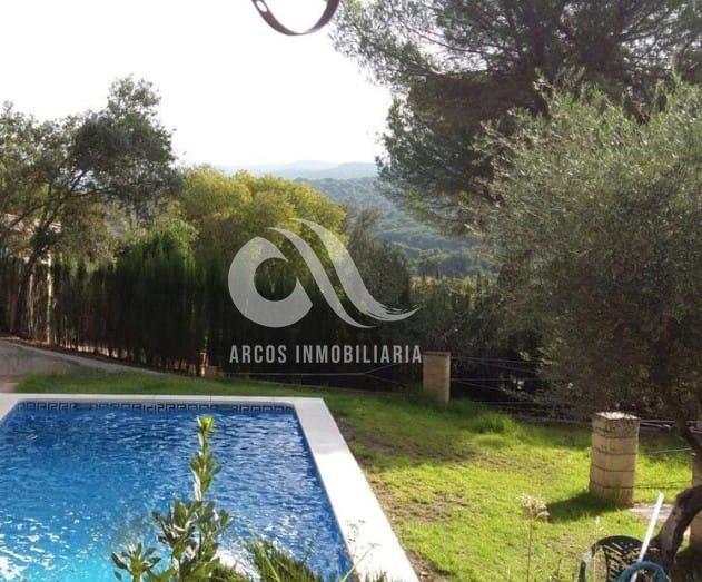 For sale of chalet in Córdoba