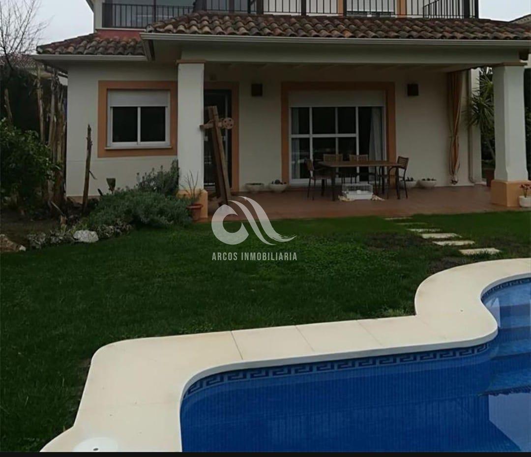 For sale of chalet in Córdoba