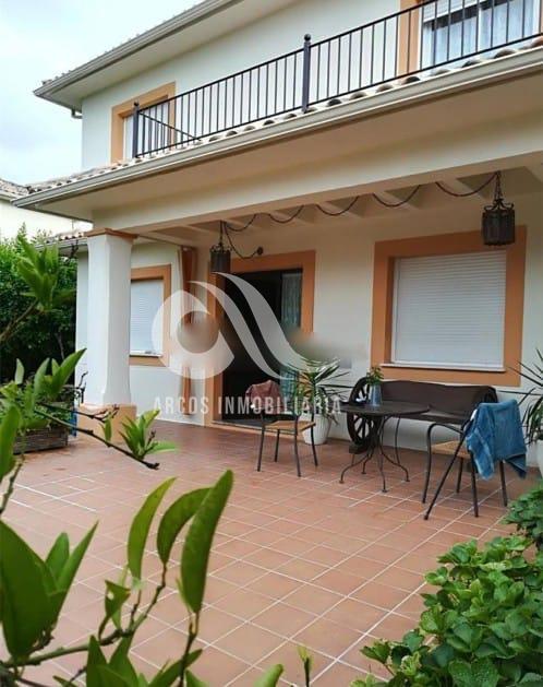 For sale of chalet in Córdoba