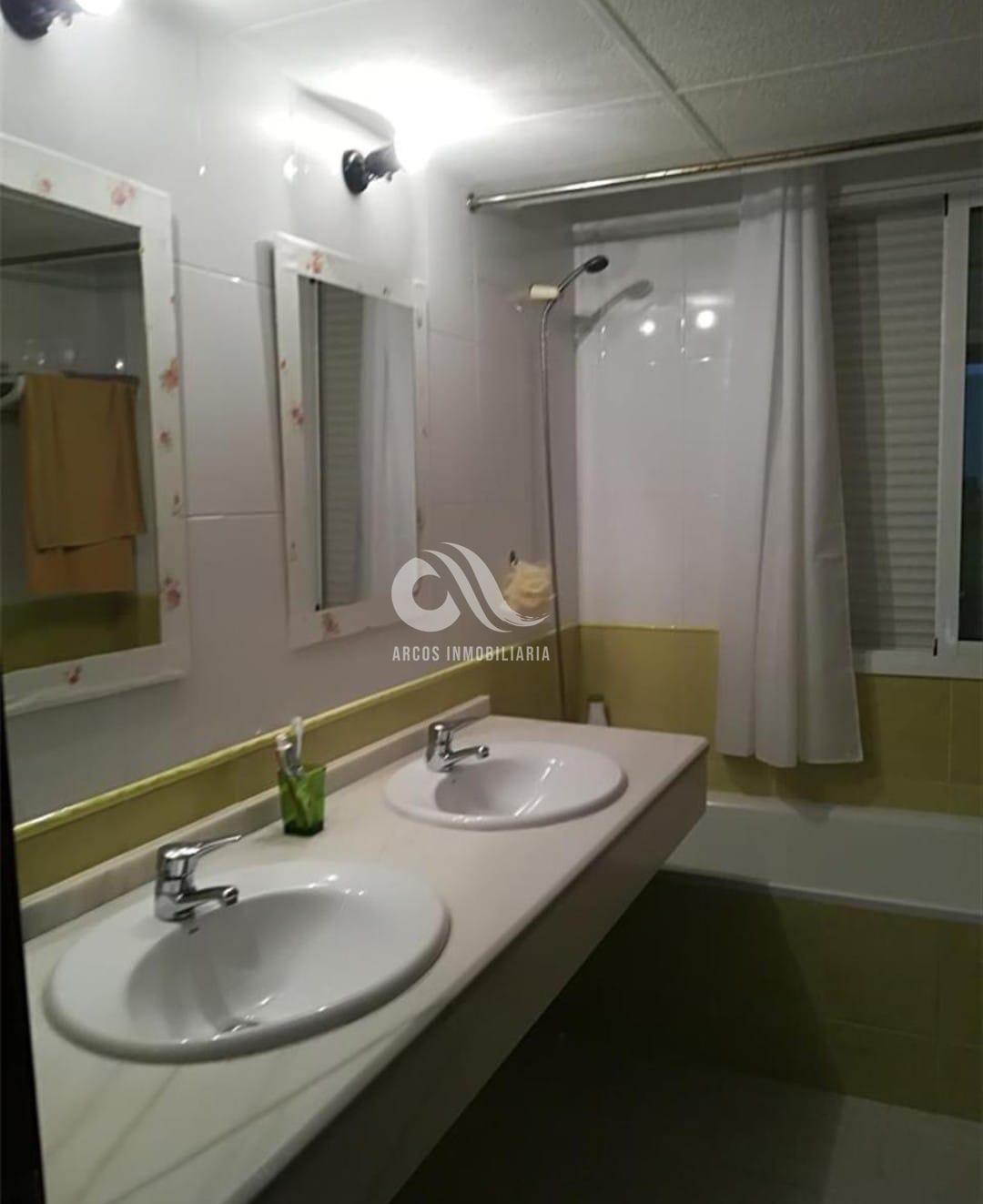 For sale of chalet in Córdoba